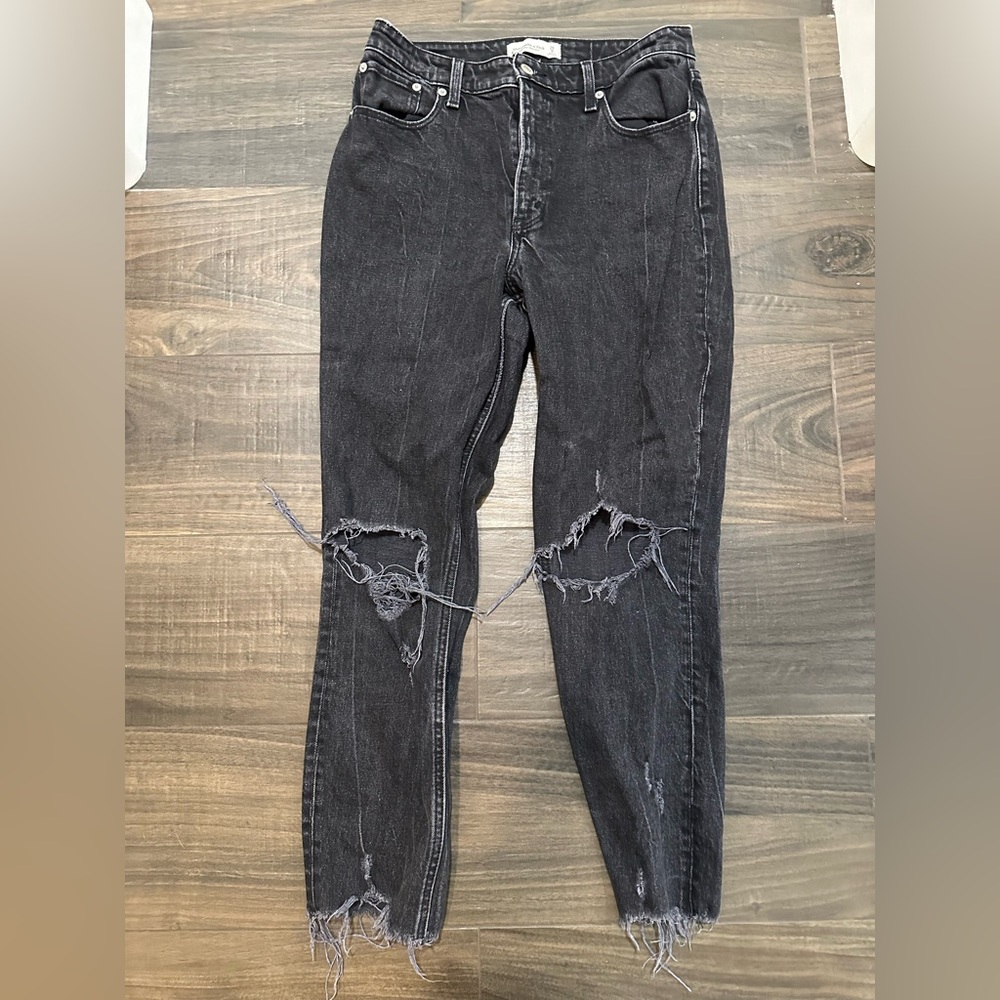Abercrombie & Fitch- Curve love, high rise mom jeans